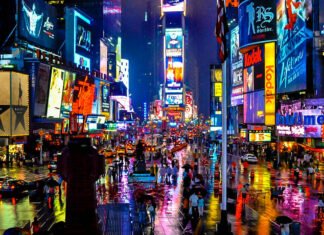 观看百老汇音乐剧演出