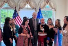 Tony Evers 邀请亚裔及太平洋岛民庆祝AAPI